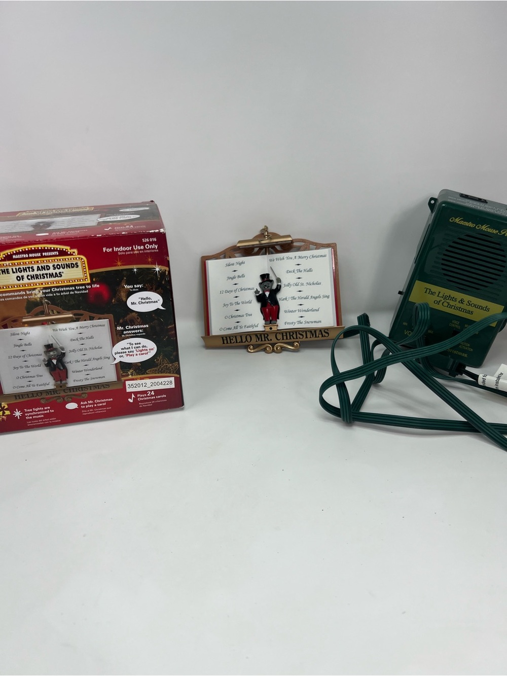 Mr Christmas Maestro Mouse Lights & Sounds of Christmas VOICE CONTROL SEE VIDEO